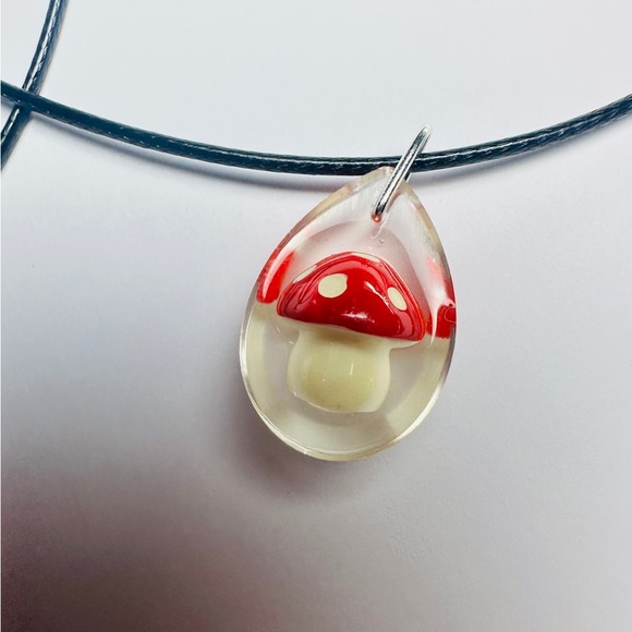 Mushroom Necklaces - Picture 3 of 9